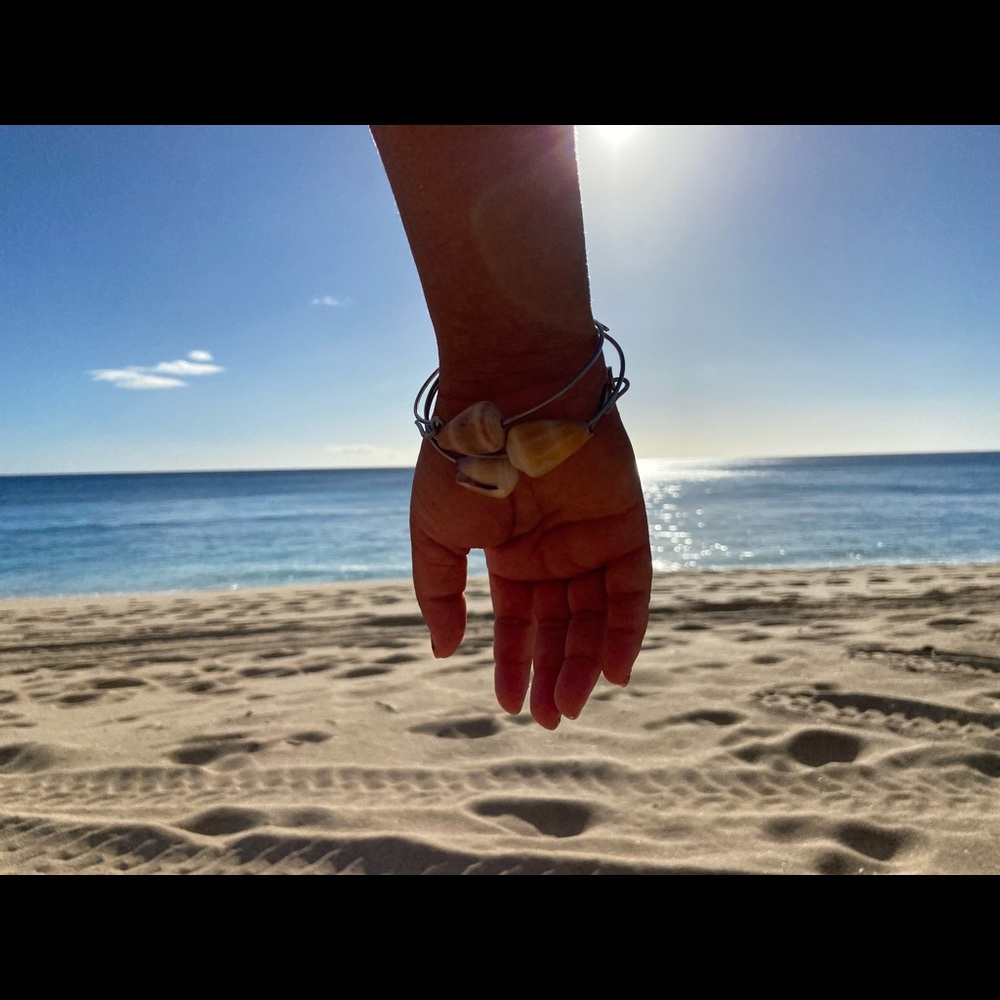 Cone Shell Bangle - Picture 3 of 3